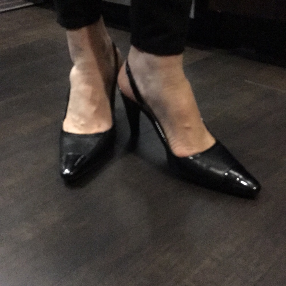Black leather shoes made in Italy. - Picture 3 of 8